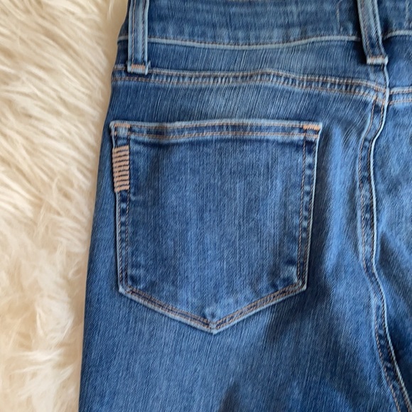 New Paige Denim Destroyed Jeans size 29. - Picture 4 of 9